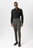 DARK GREY - 04